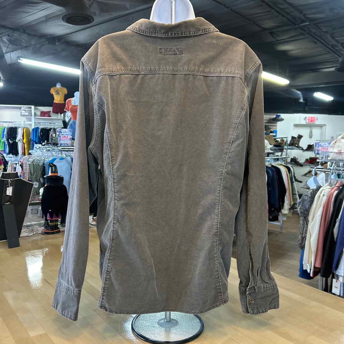 Eddie Bauer Size XL Brown Cotton Corduroy Preloved Button Down LS