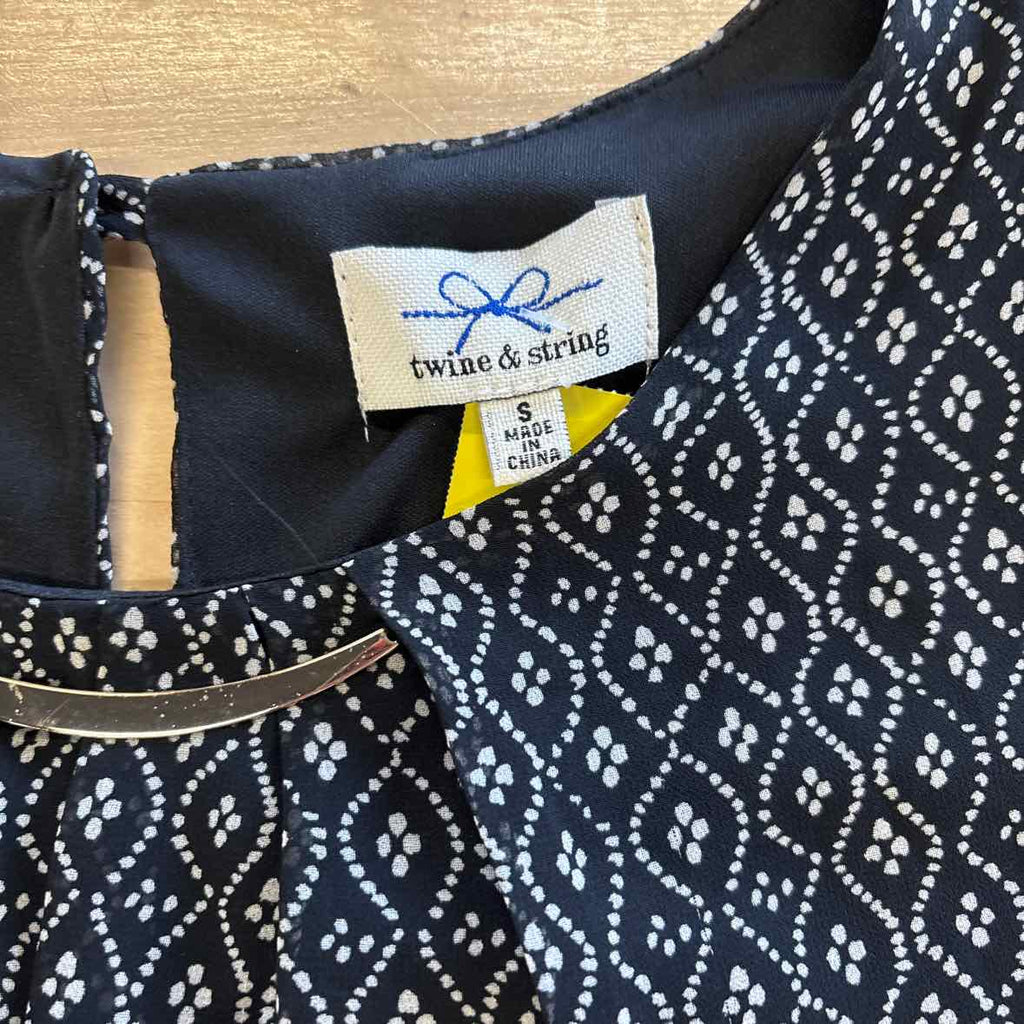 Twine & string Size S BLACK & WHITE Blouse