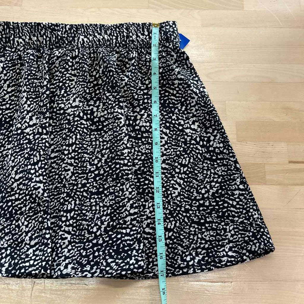 VeroModa Size M Black White Preloved Skirt