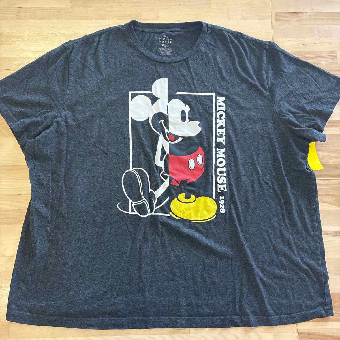 Disney Size 3XLT Gray T-shirt