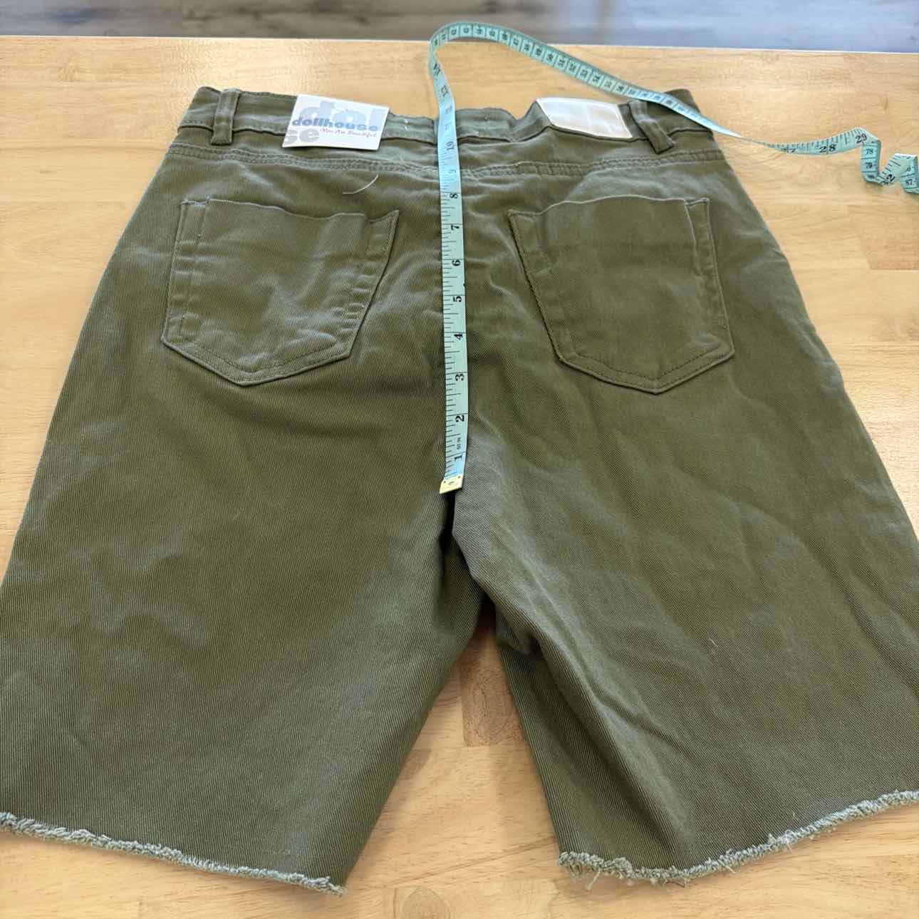 dollhouse Women Size 28 Green New Shorts