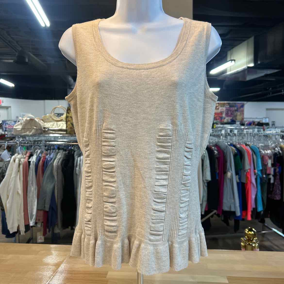 Joseph A Size M Beige Preloved Twinsets