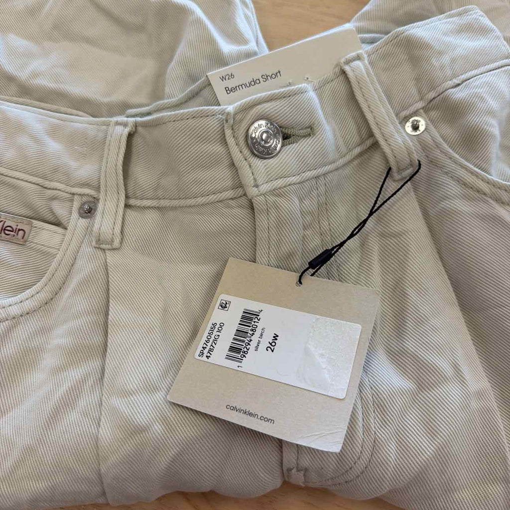 Calvin Klein Women Size 26 Tan New Shorts  Women's Pleated Relaxed Bermuda Denim