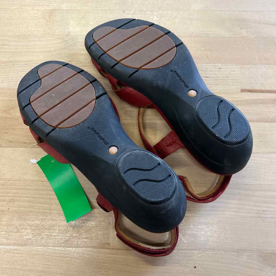 Clarks Size 6 Red Preloved Sandals