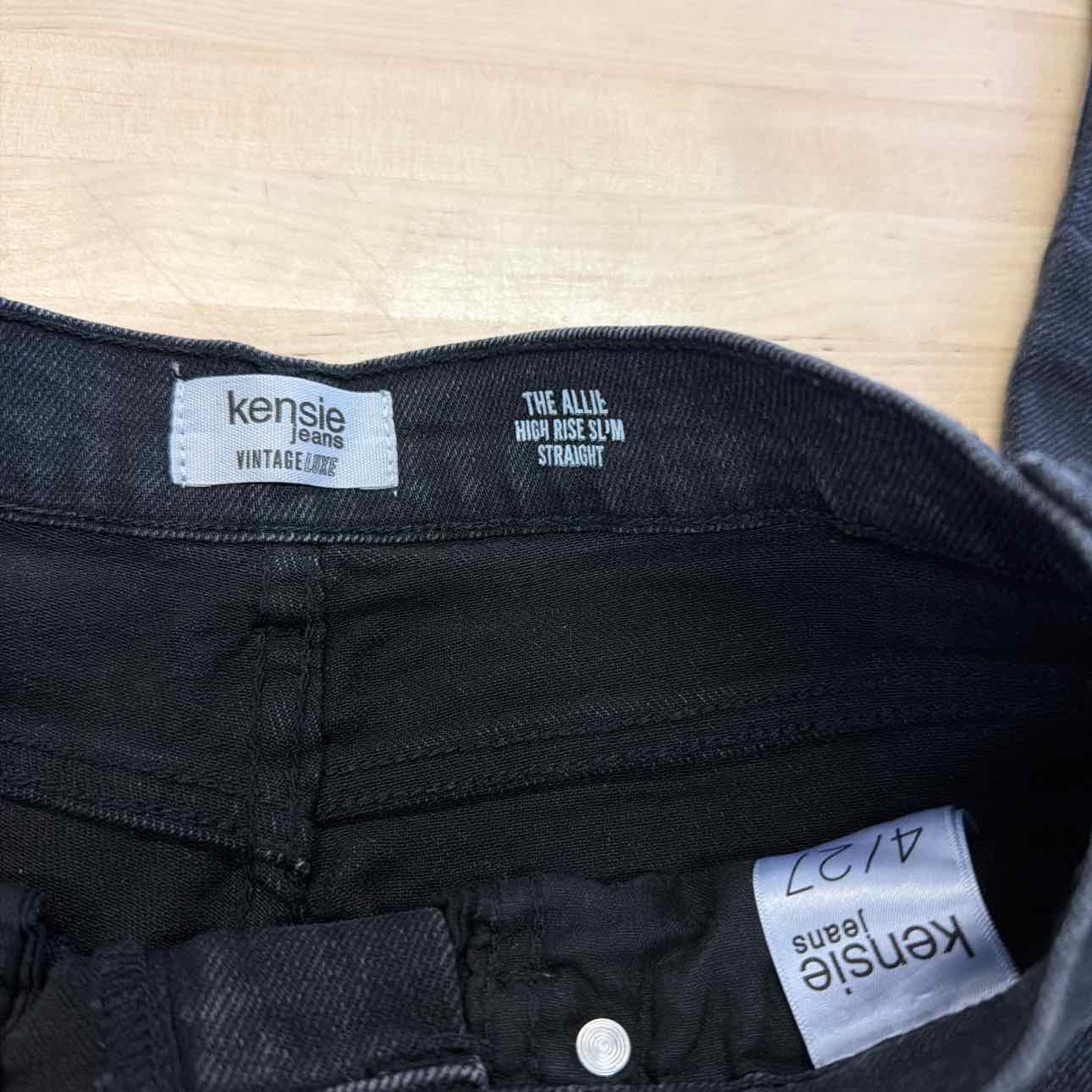Kensie Size 27 Black Denim Preloved Jeans