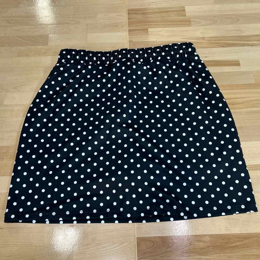 Niashot Size M Black White Preloved 2 pc Dress Set