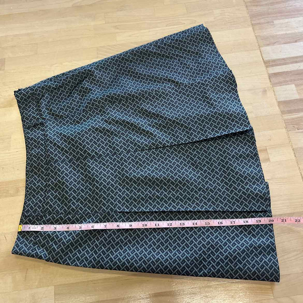 Kenneth Cole Size 6 Grey Preloved Skirt