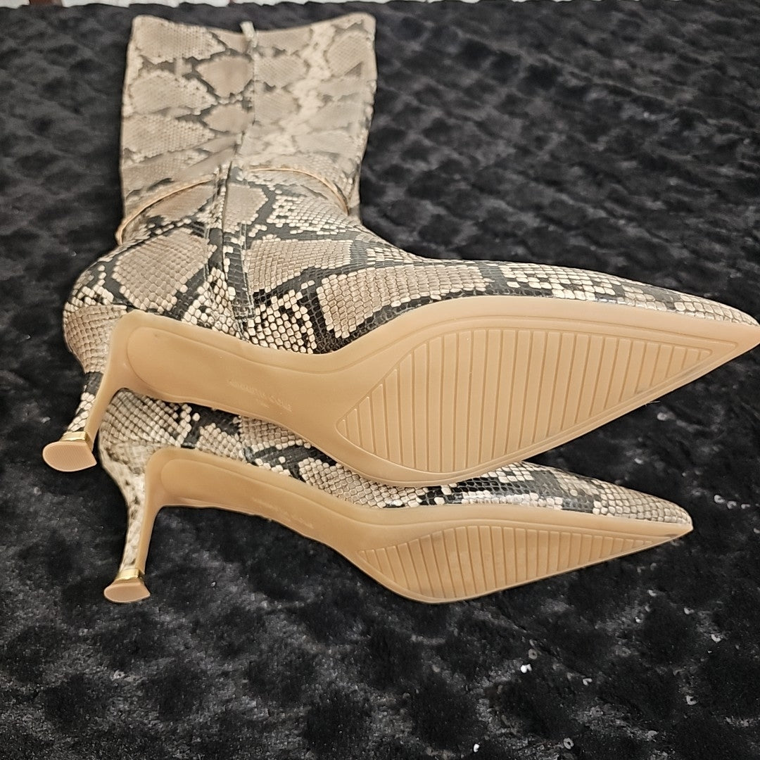 Kenneth Cole Shoe Size 11 Taupe Utah  Snakeskin Boots NWT