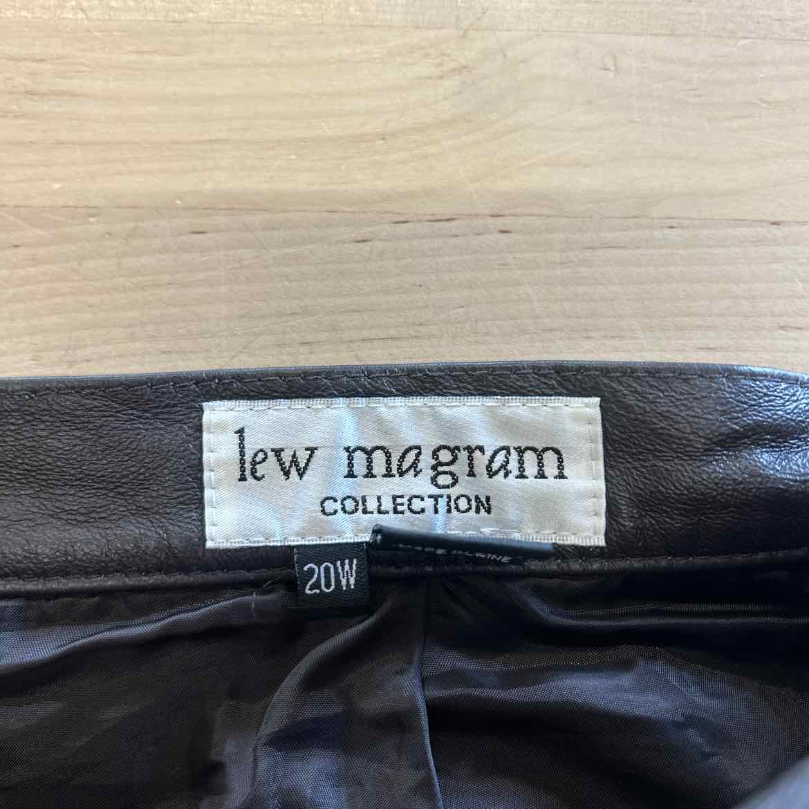 LewMagram Size 20 Brown Preloved Skirt