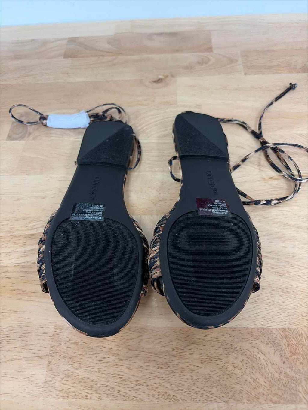 On 34th Size 6 On 34th Women's Jenniee Knot Flat Sandals