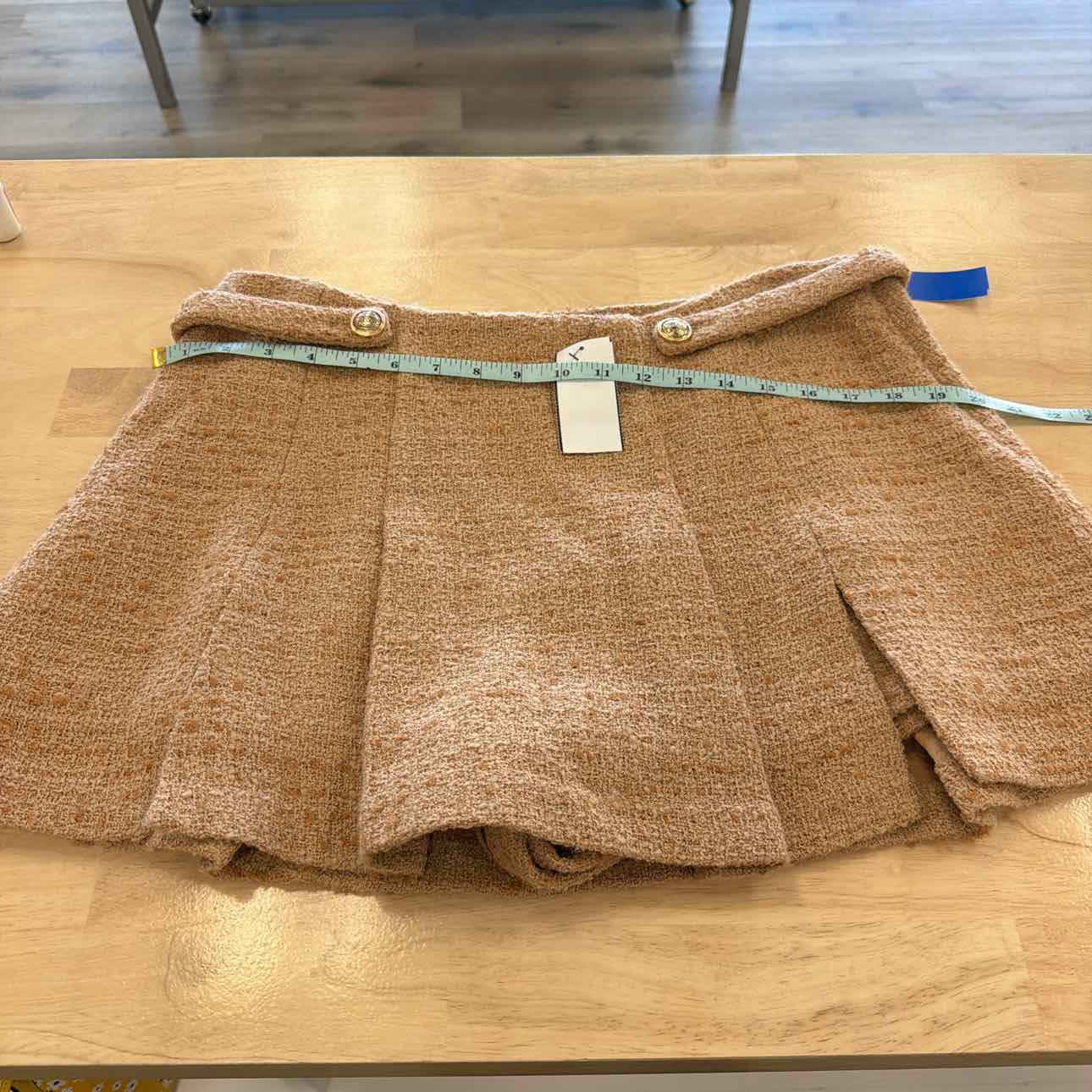 astr Size XL Tan New Skirt