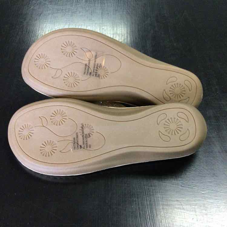 Cliffs Shoe Size 10 W Gold Comate wedge Sandals NWT