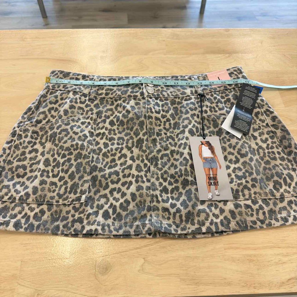Celebrity pink Size L Brown New Skirt