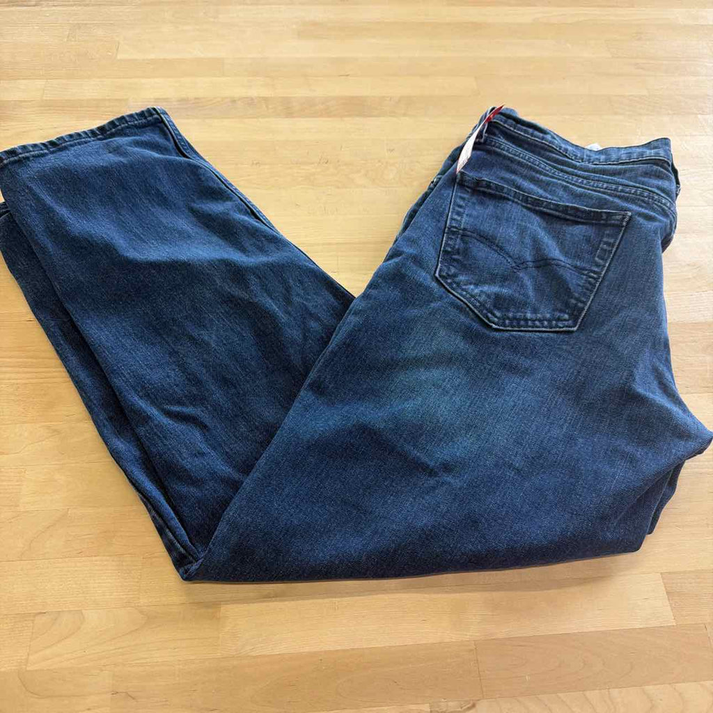 Levi's Size 34x30 dark blue MENS Jeans