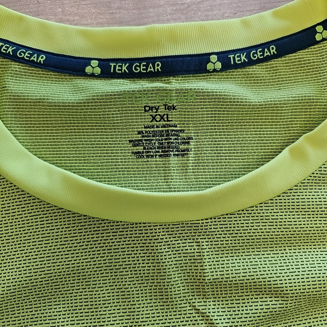 Tek gear Size XXL Green MENS Athletic Tee