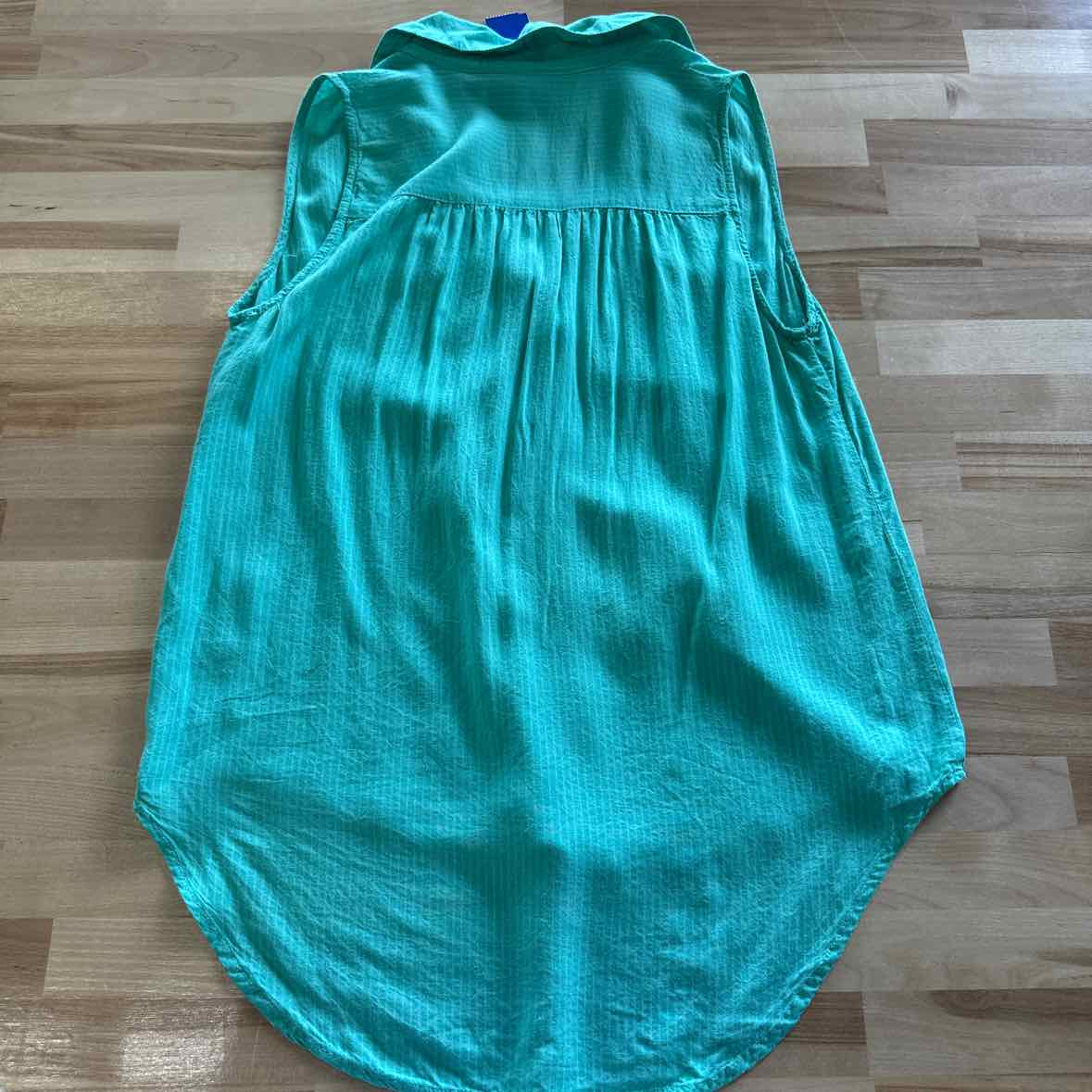 MinkPink Size XS Teal Button Down Shirt