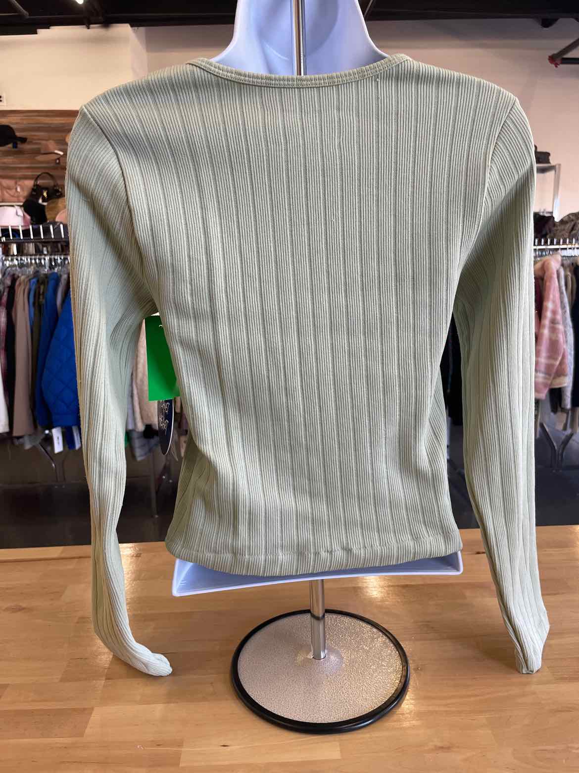 Planet Heart Size L Green Longsleeve