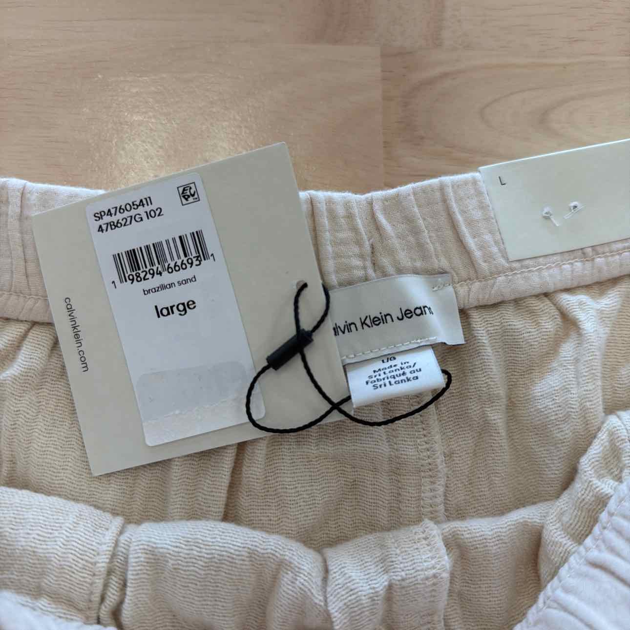 Calvin Klein Women Size L Tan New Shorts