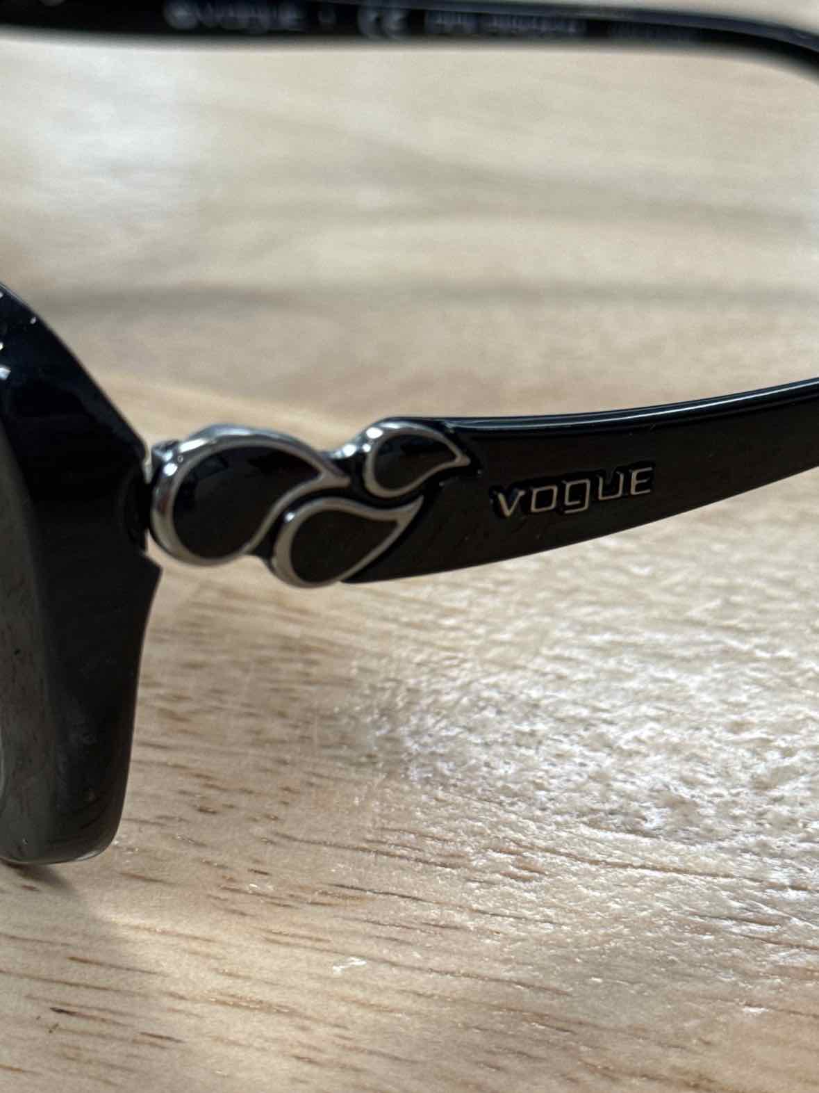 Vogue Black Polorized Sunglasses