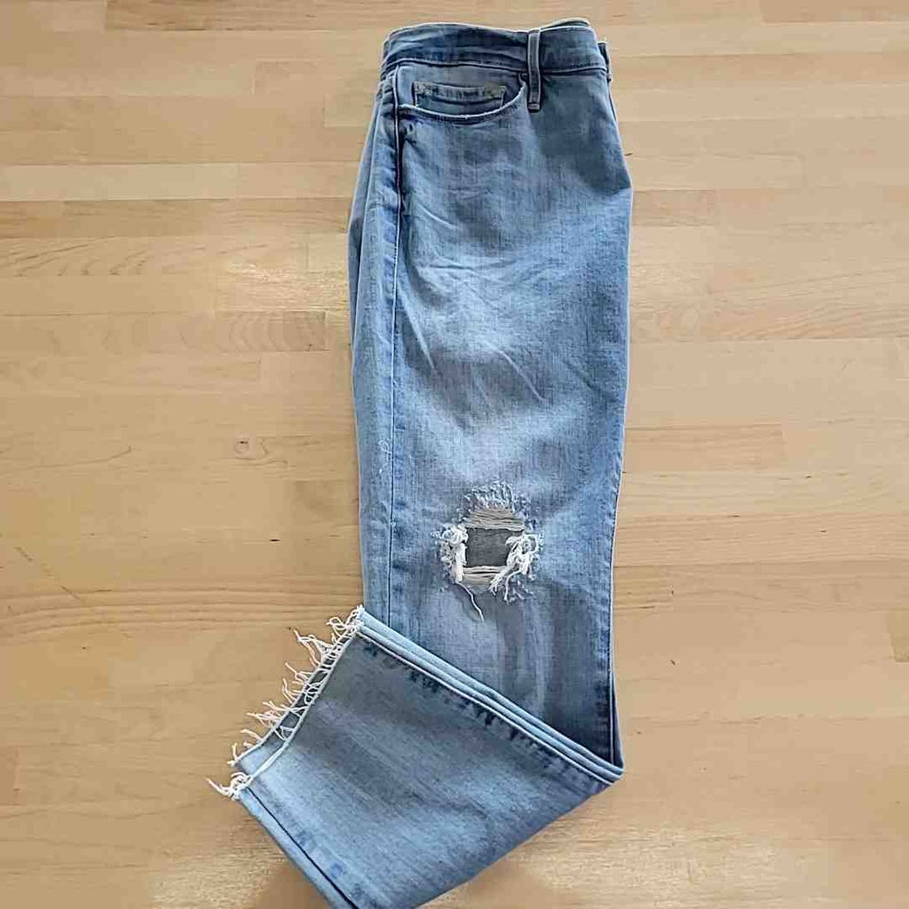 Frame Size 26  Le Garcon Crop Jeans NWT