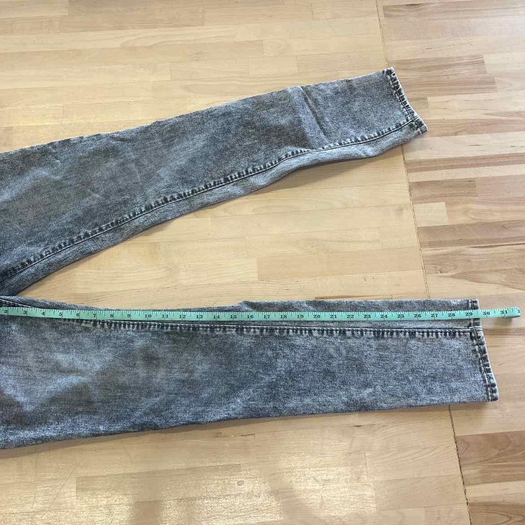 True Religion Size 29 Gray MENS Jeans