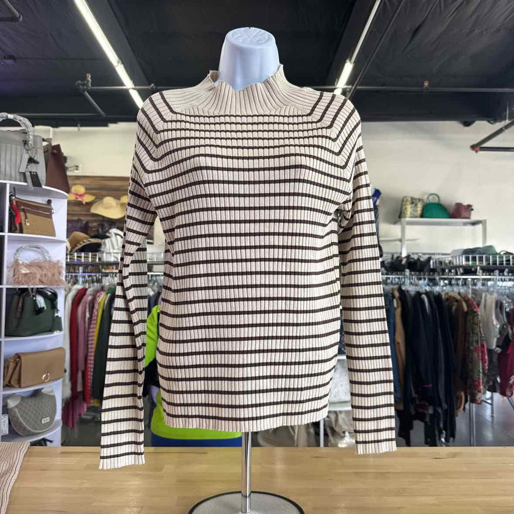 Hooked up by Iot Juniors' Fine Gauge Mock-Neck Striped Sweater - Oatmeal