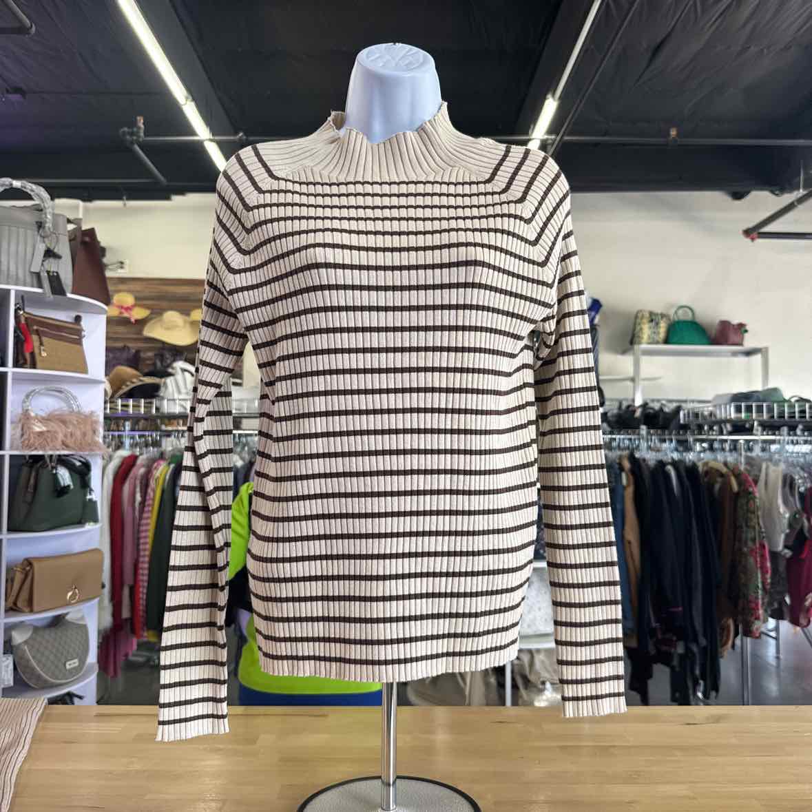 Hooked up by Iot Juniors' Fine Gauge Mock-Neck Striped Sweater - Oatmeal