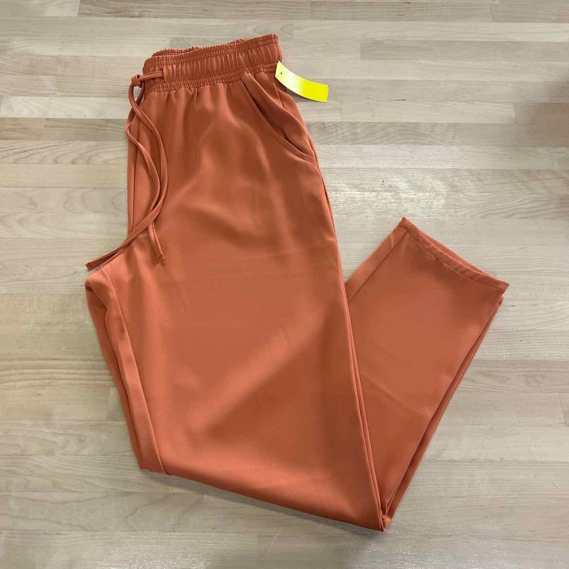 Meloday Size M Orange Pants