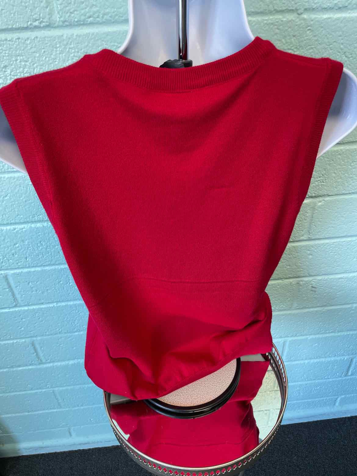 Cielo Size L Red Vest