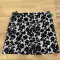 Izod Women Size 10 Black Preloved Skorts