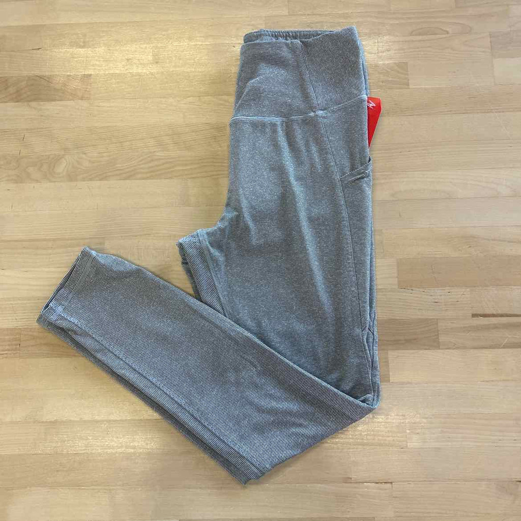 Danskin Size S BLACK & WHITE Preloved Athletic Pants