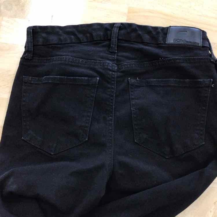 BCBG Size 5 Black Preloved Jeans