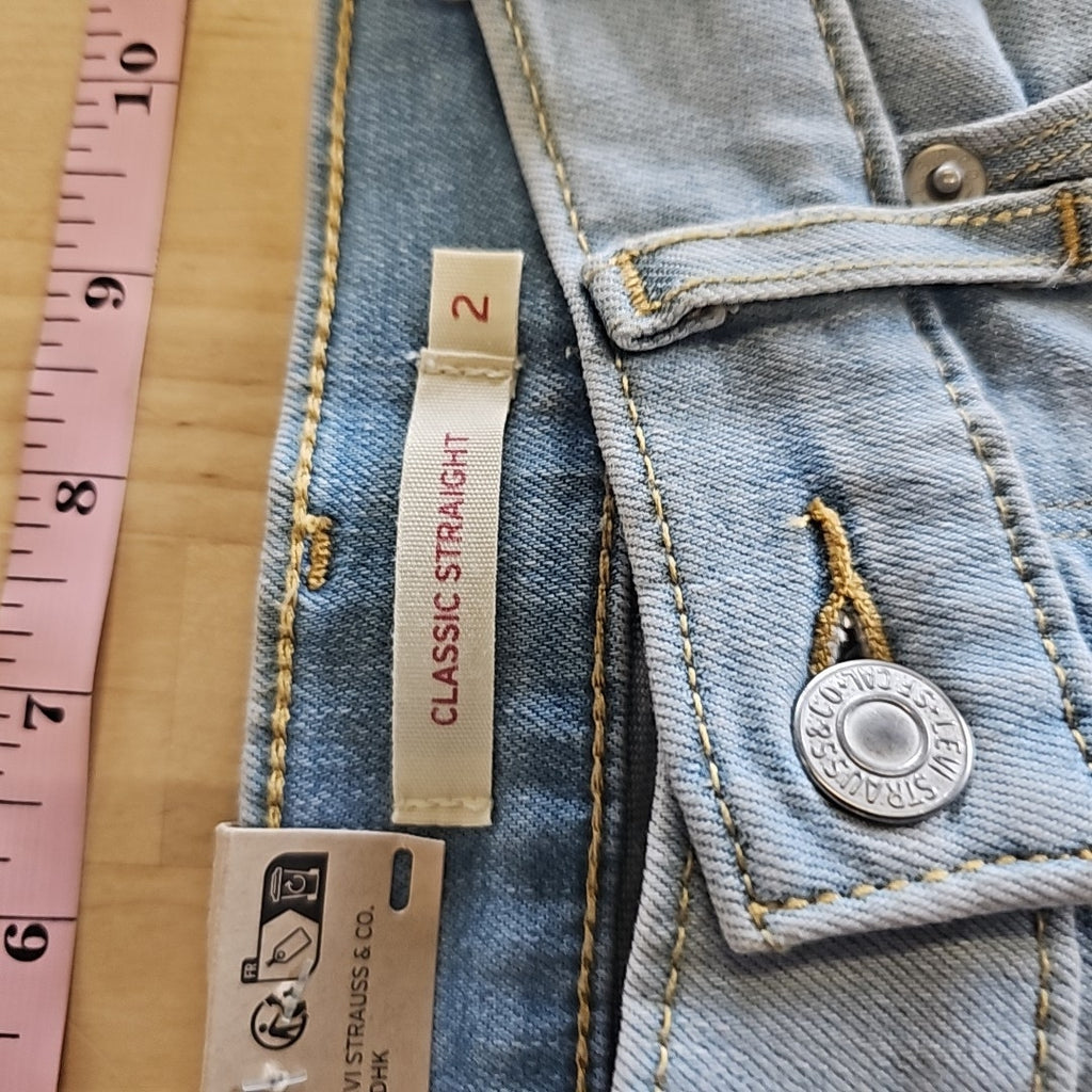Levi's Classic Straight Fit Women's Jeans
