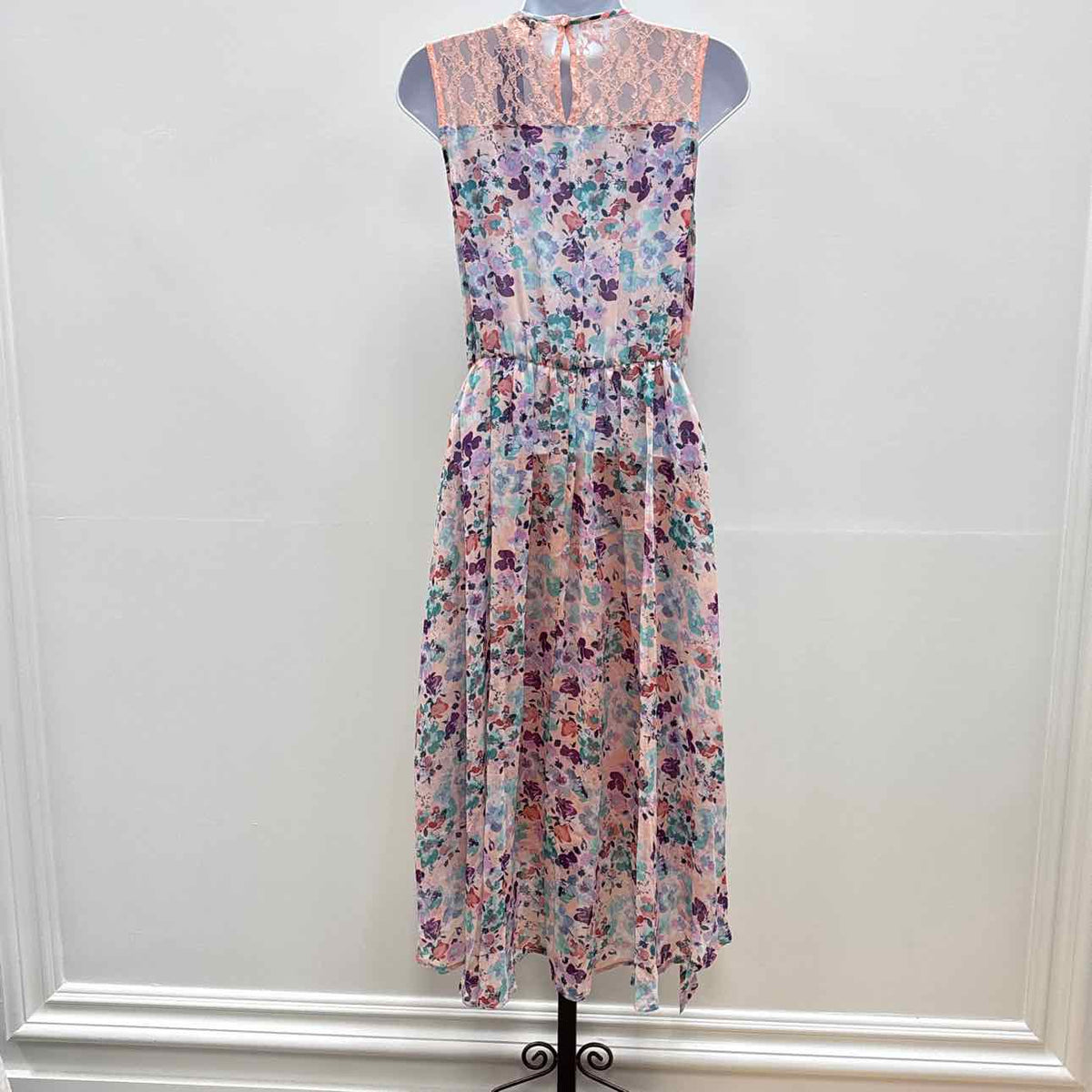 CeCe Size L Pink Printed V-Neck MIDI Dress