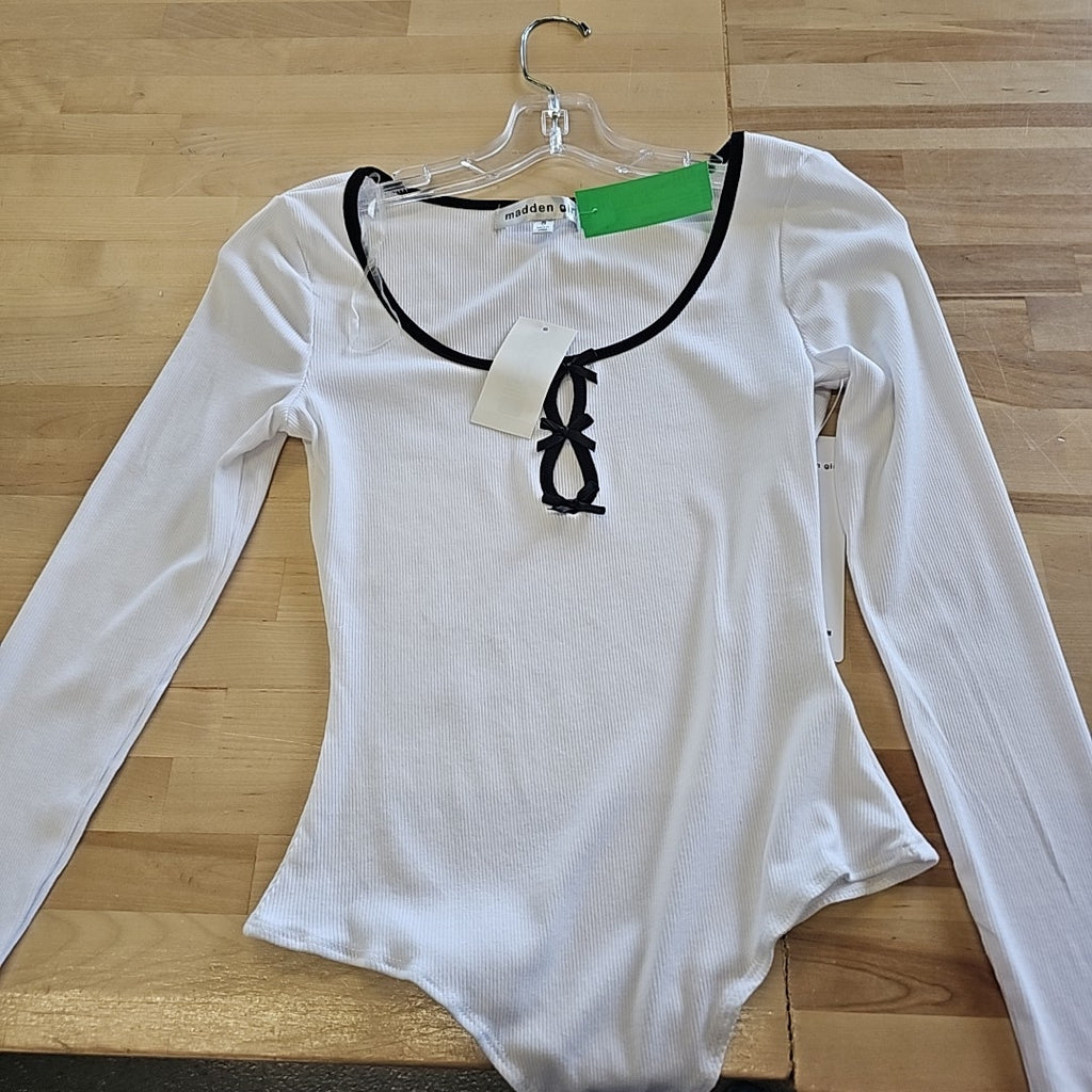 Madden Girl Juniors' Bow-Keyhole Long-Sleeve Bodysuit - Bright White