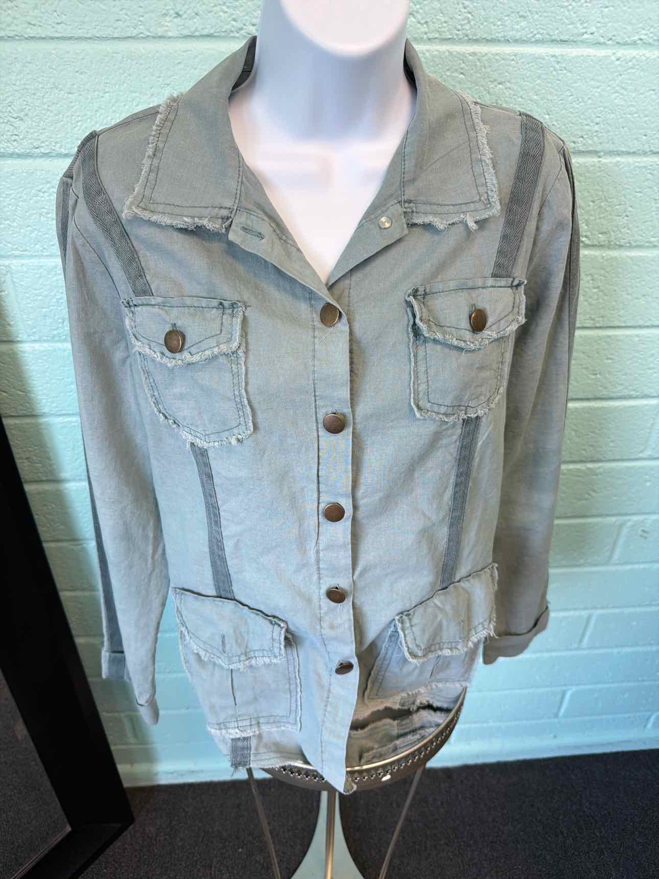 Wearables Size M Teal Jacket