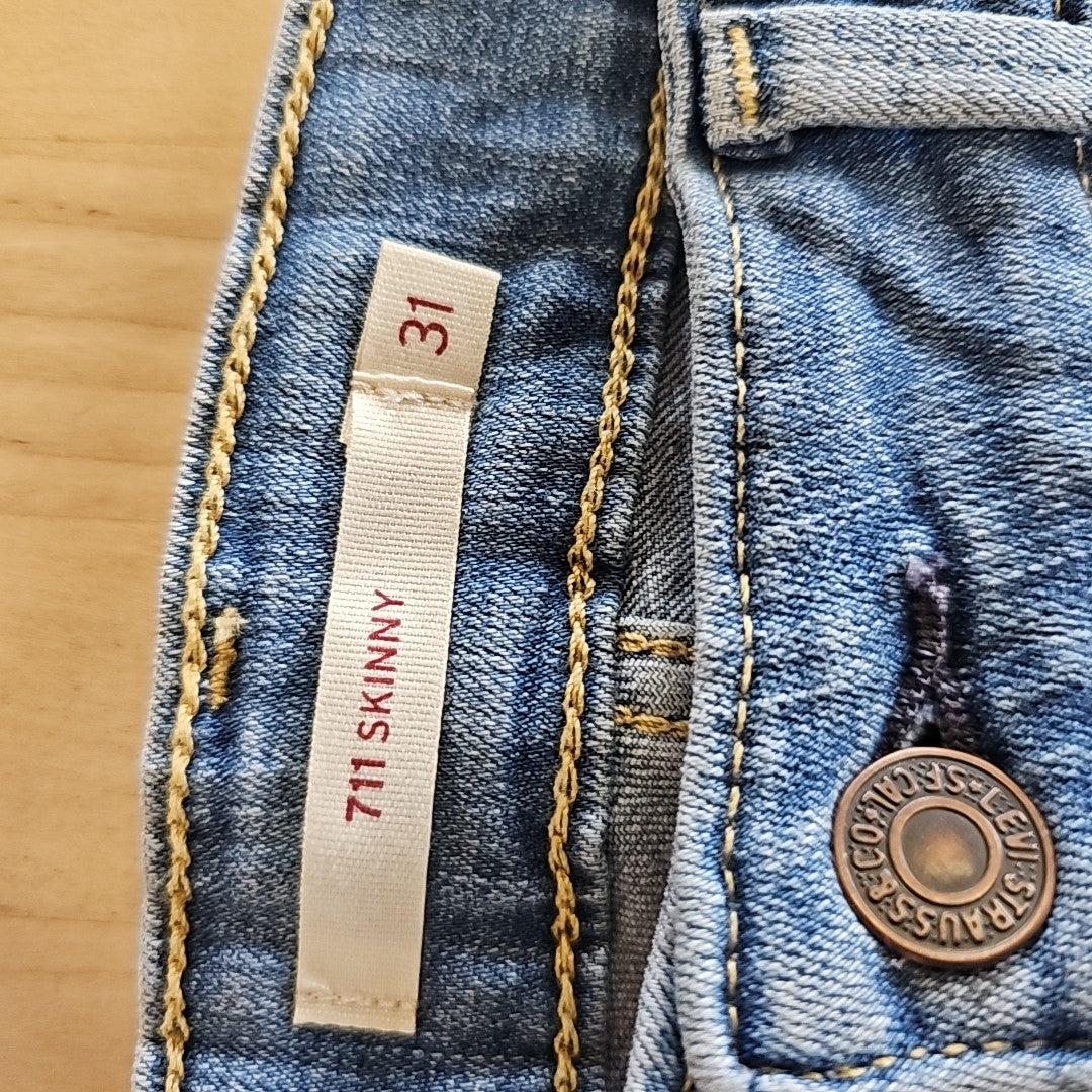 Levi's 711 Skinny Women's Jeans