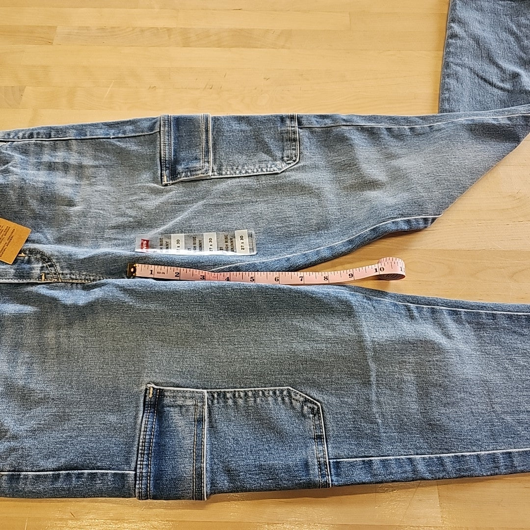 Levi's Women's 721 High-Rise Skinny Cargos Jeans