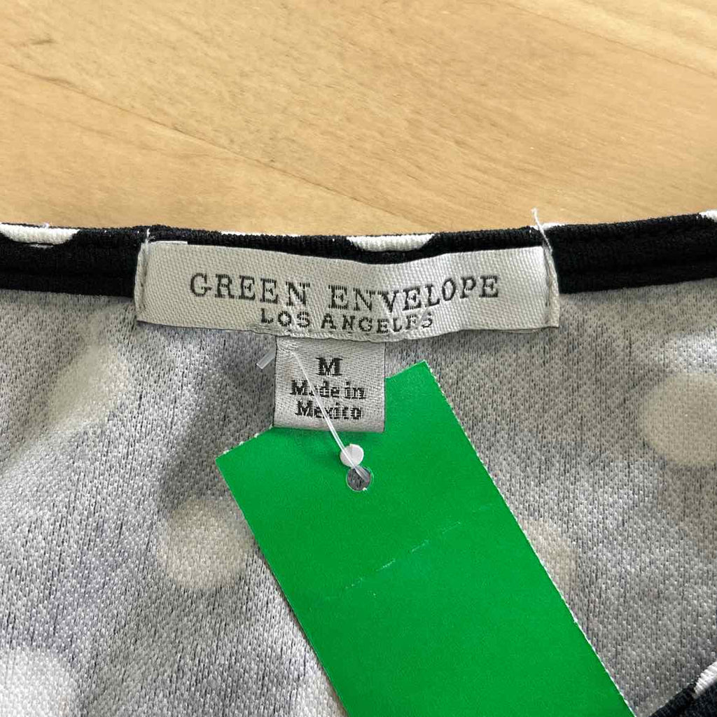 Green Envelope Size M Black Preloved Shirt