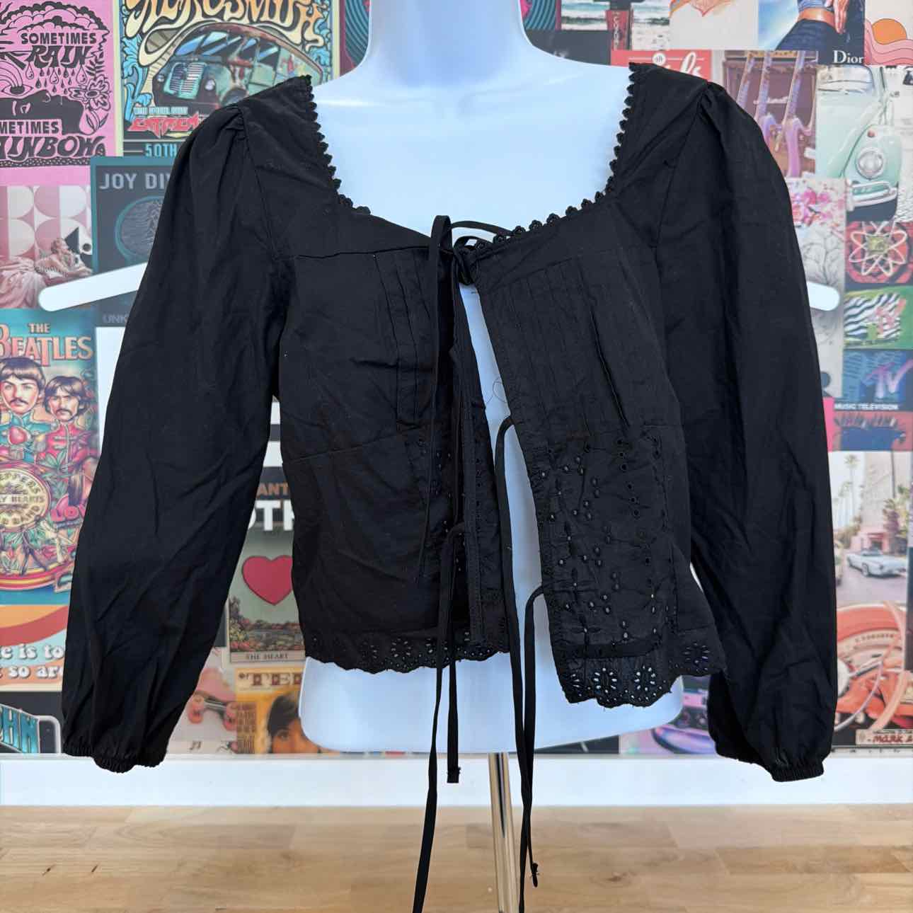 Self E Size L Tie-Front Eyelet Top