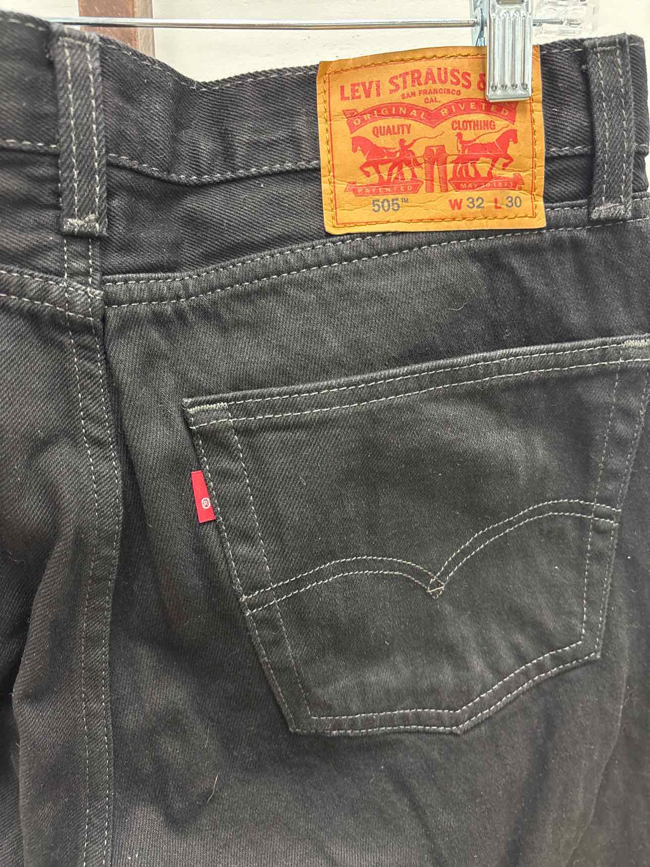 Levi's Size 32x30 Levi's 505 Regular Jeans