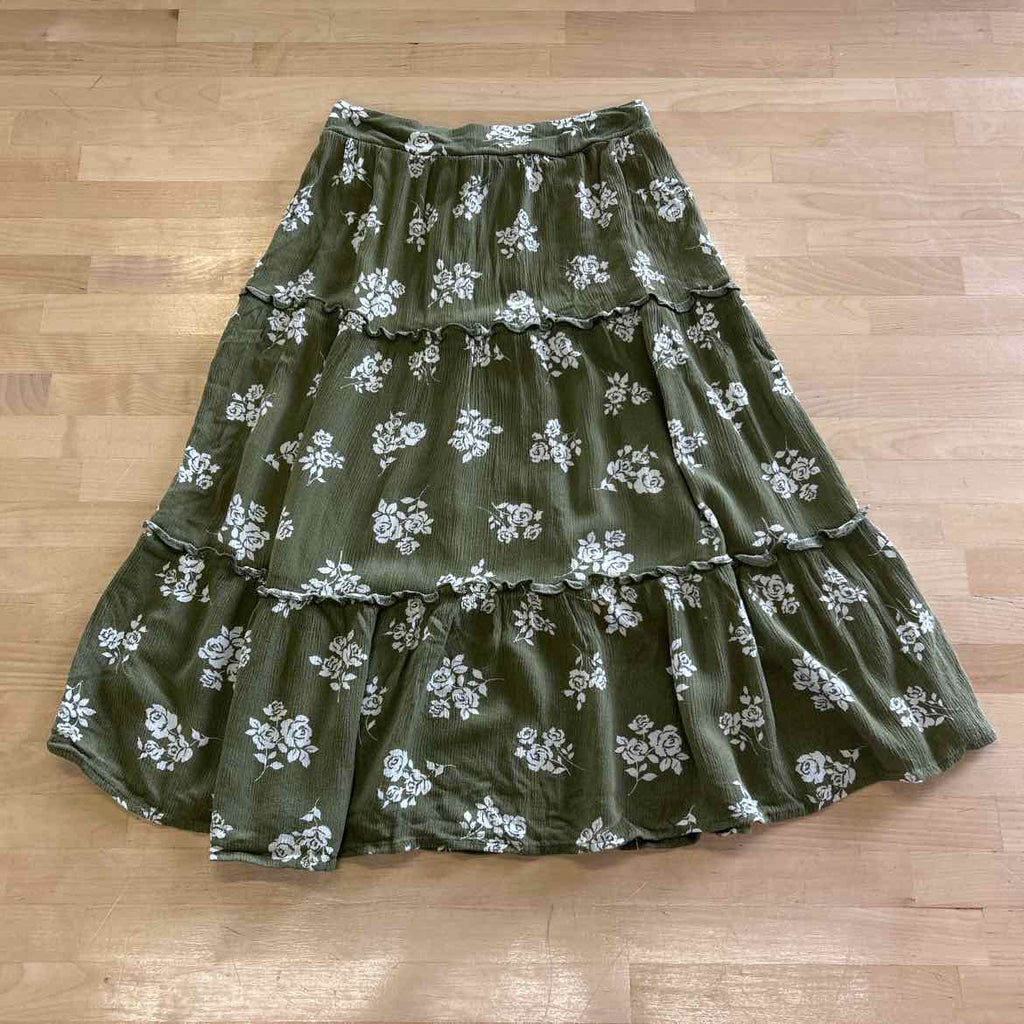 Just Found Size S Green Preloved 2 pc Dress Set