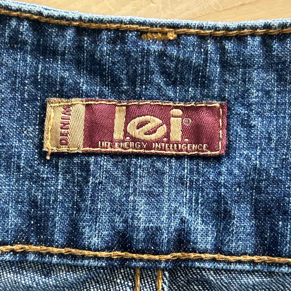 Lei Women Size 13 Blue Denim Preloved Shorts