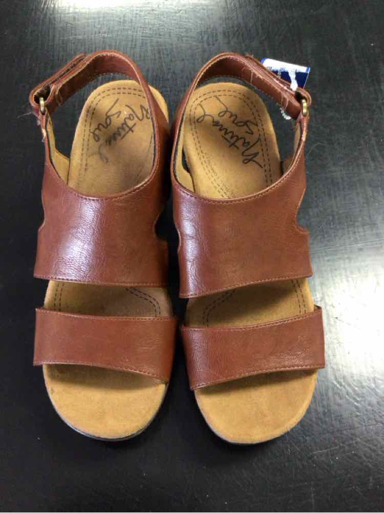 Natural Soul Shoe Size 5.5 Brown Sandals