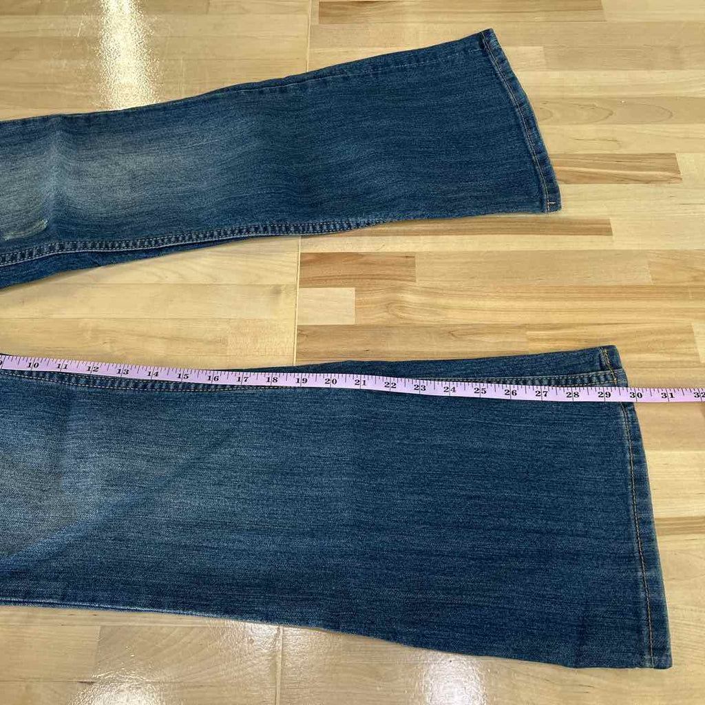Refuge Size 9 Blue Denim Preloved Jeans