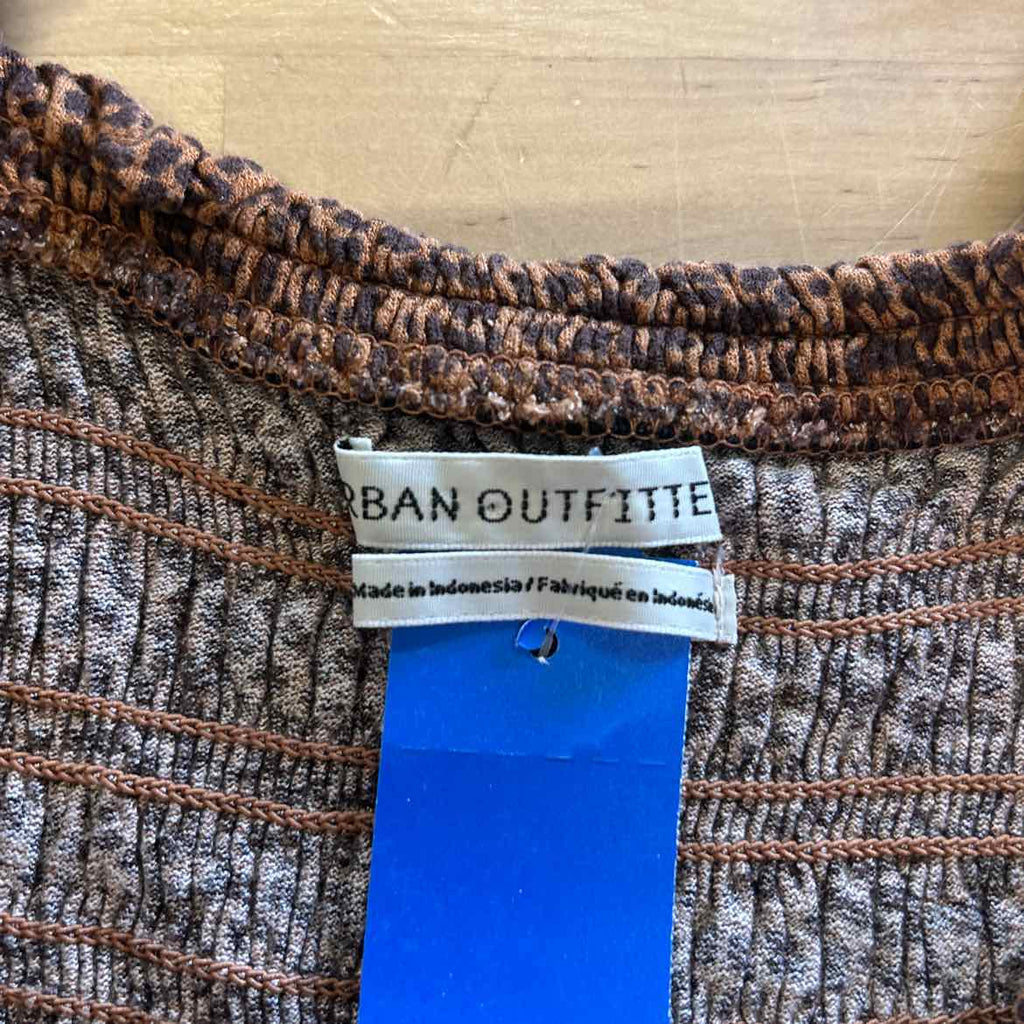Urban Outfitter Size M Orange Preloved Blouse SS