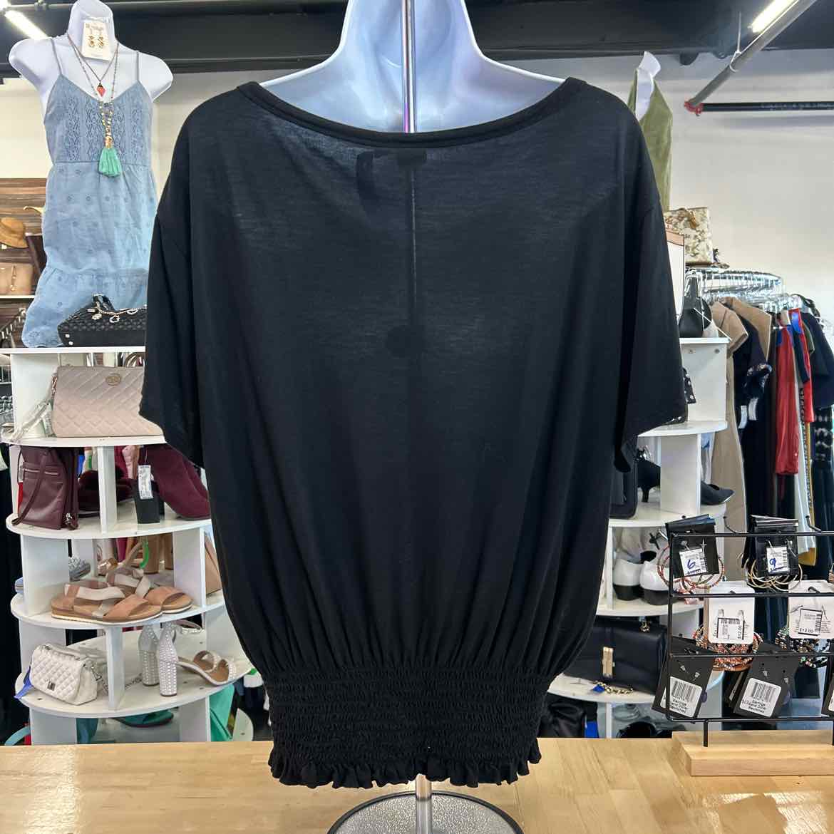 Gap Size S Black Preloved Blouse SS