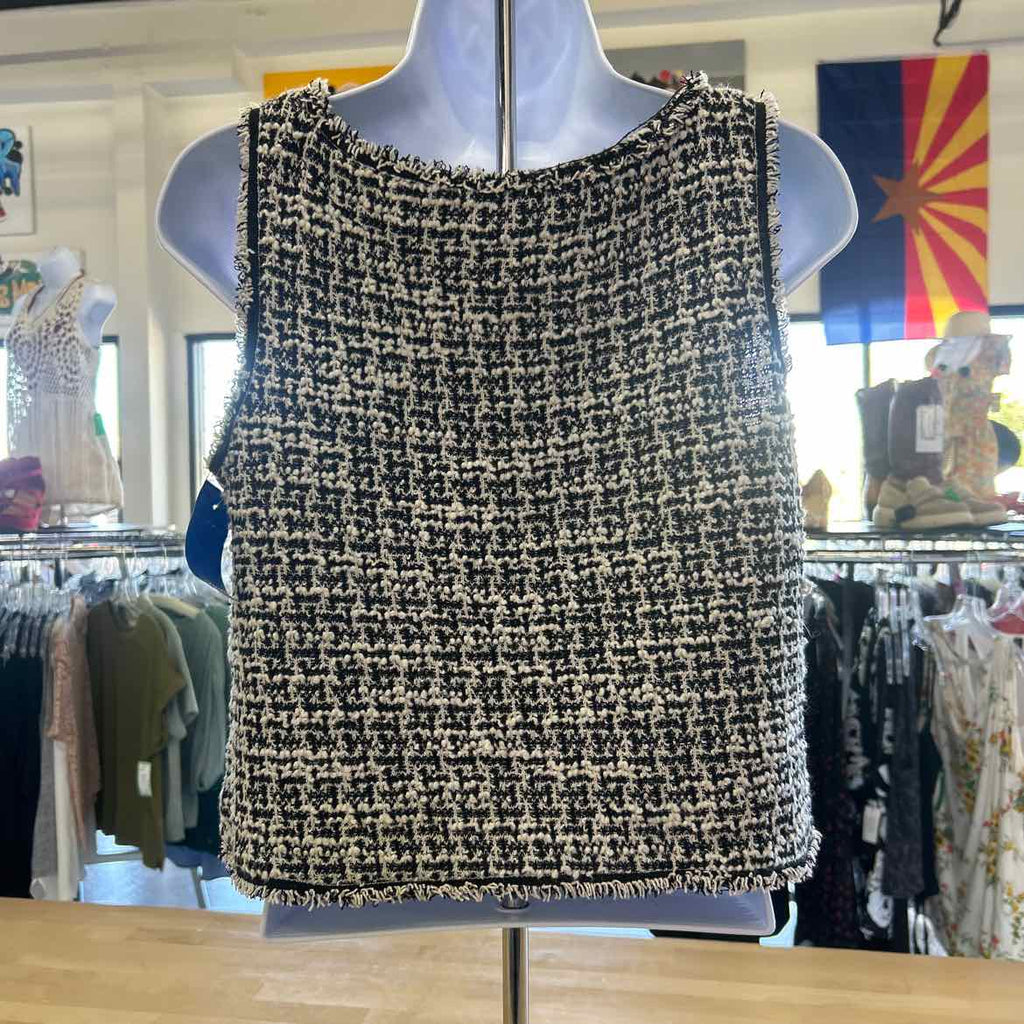Max Studio Size M Black White Knit Preloved Sleeveless