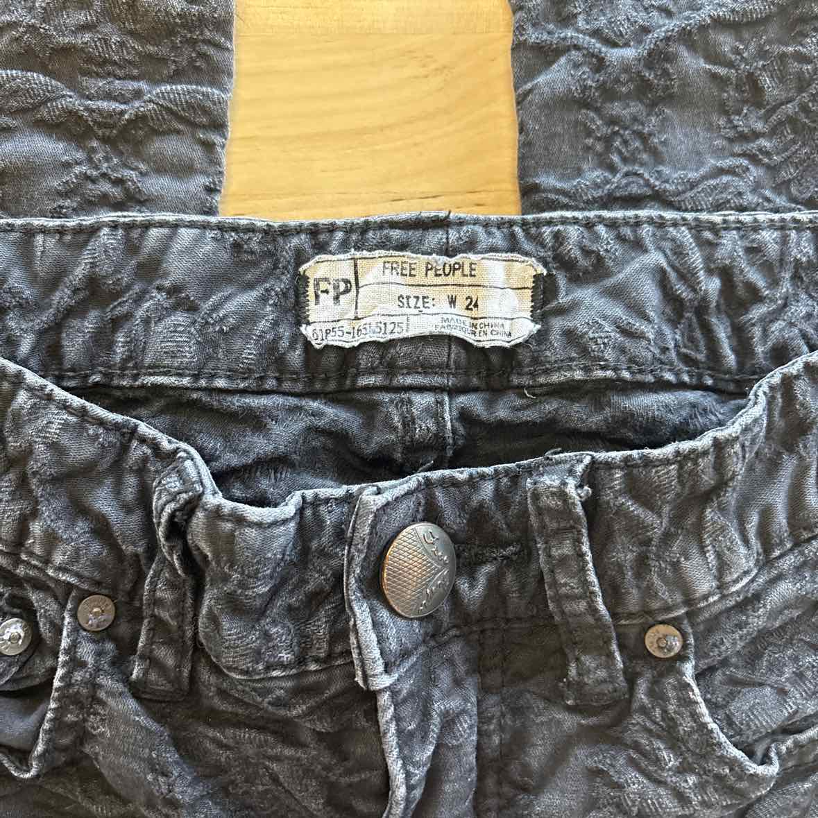 Free People Size 24 Black Jeans
