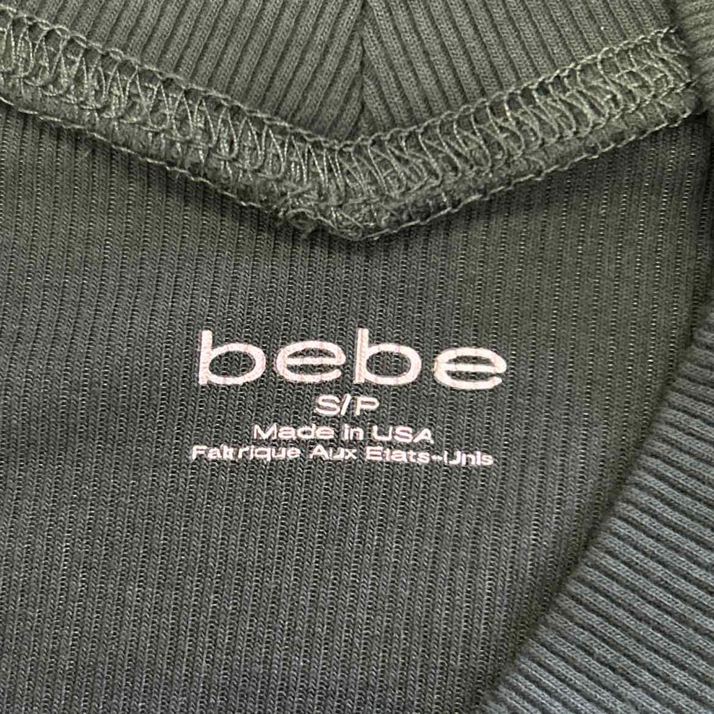 Bebe Size S Green Preloved T-Shirt SS